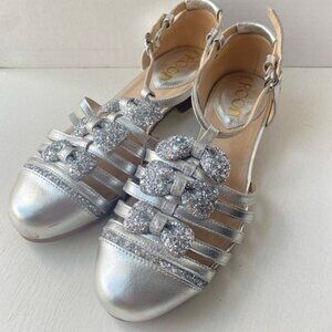 Croon Silver Swing Bow Flats with Ankle Strap Size 40